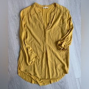 Pleione • Mustard 3/4 sleeve tunic top